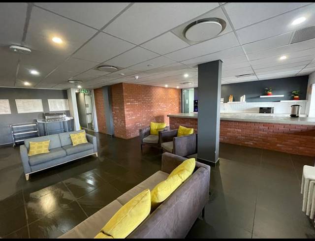 BUSINESS PROPERTY TO RENT IN DIE HOEWES